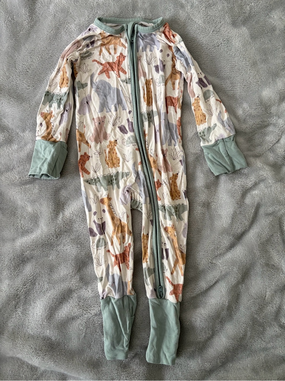 Little Sleepies zippy 6-9 months